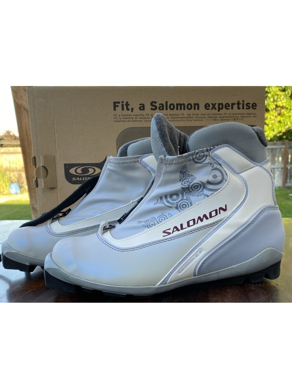 VTG SALOMON SIAM SNS Cross Country Ski Boots Women’s 8 New In Box